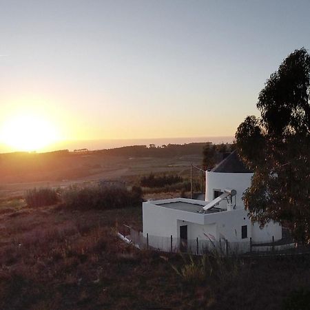Apartamento O Moinho 98 - A Cozy Getaway By The Coast Lourinhã Exterior foto